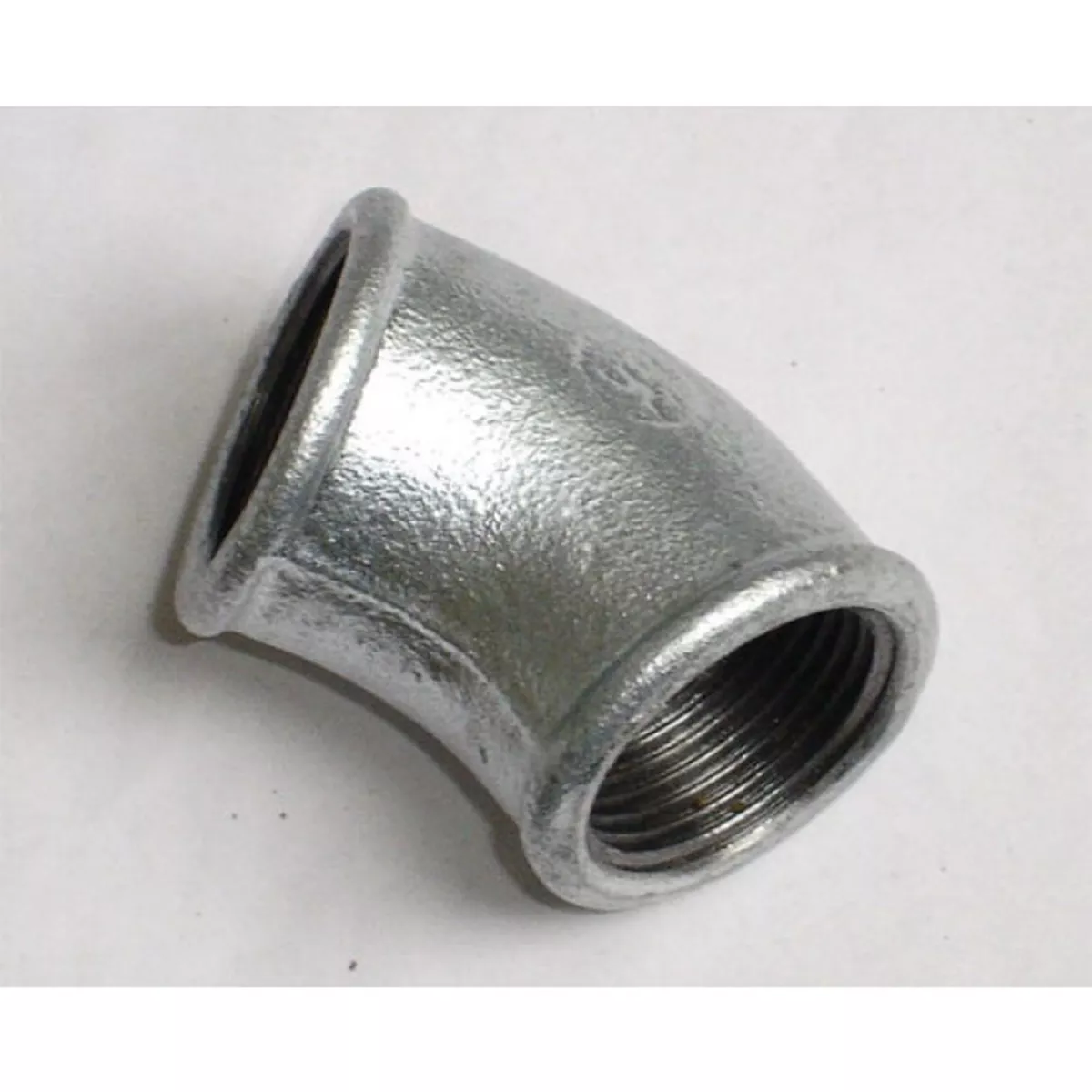 ПОЦИНКОВАНА ДЪГА 45 ВЪТРЕШНА РЕЗБА 1 1/2