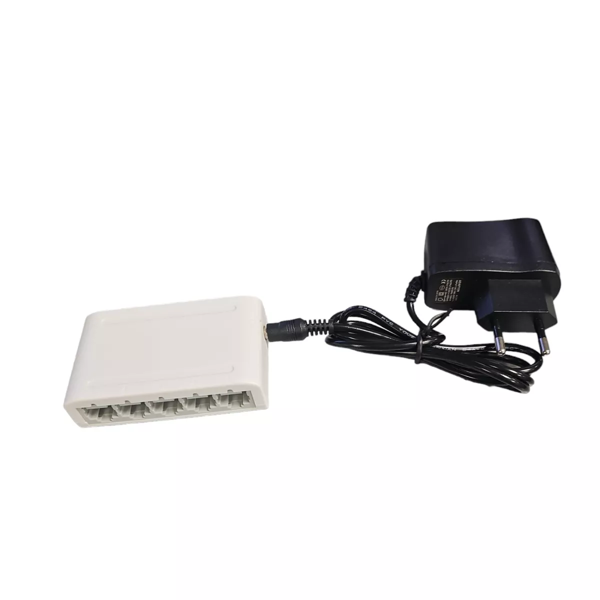 СУИЧ ENTERNET SWITCH С 5 ПОРТА LV-SW05/   B1005