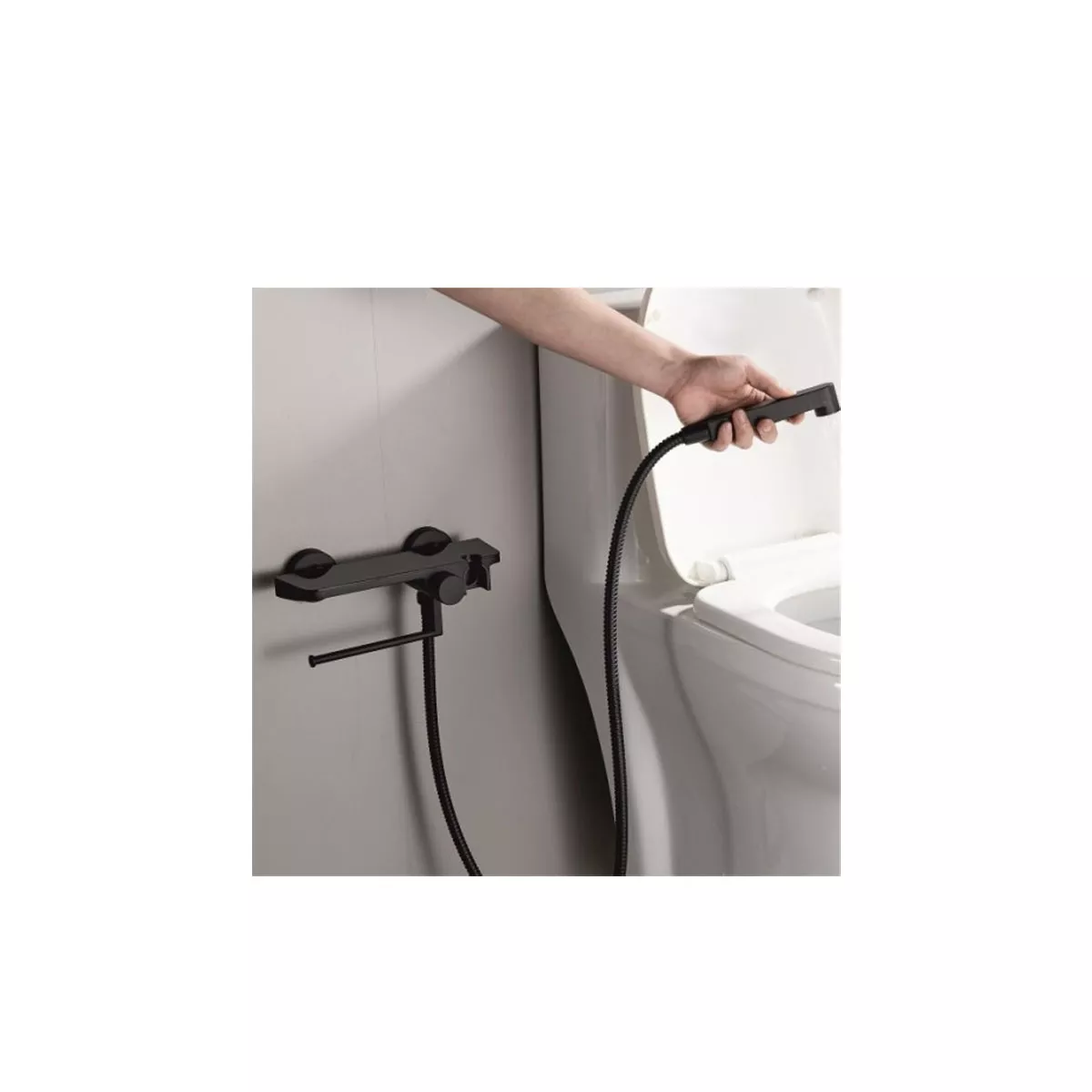 СМЕСИТЕЛ ЗА БИДЕ СТЕНЕН СЪС СЛУШАЛКА