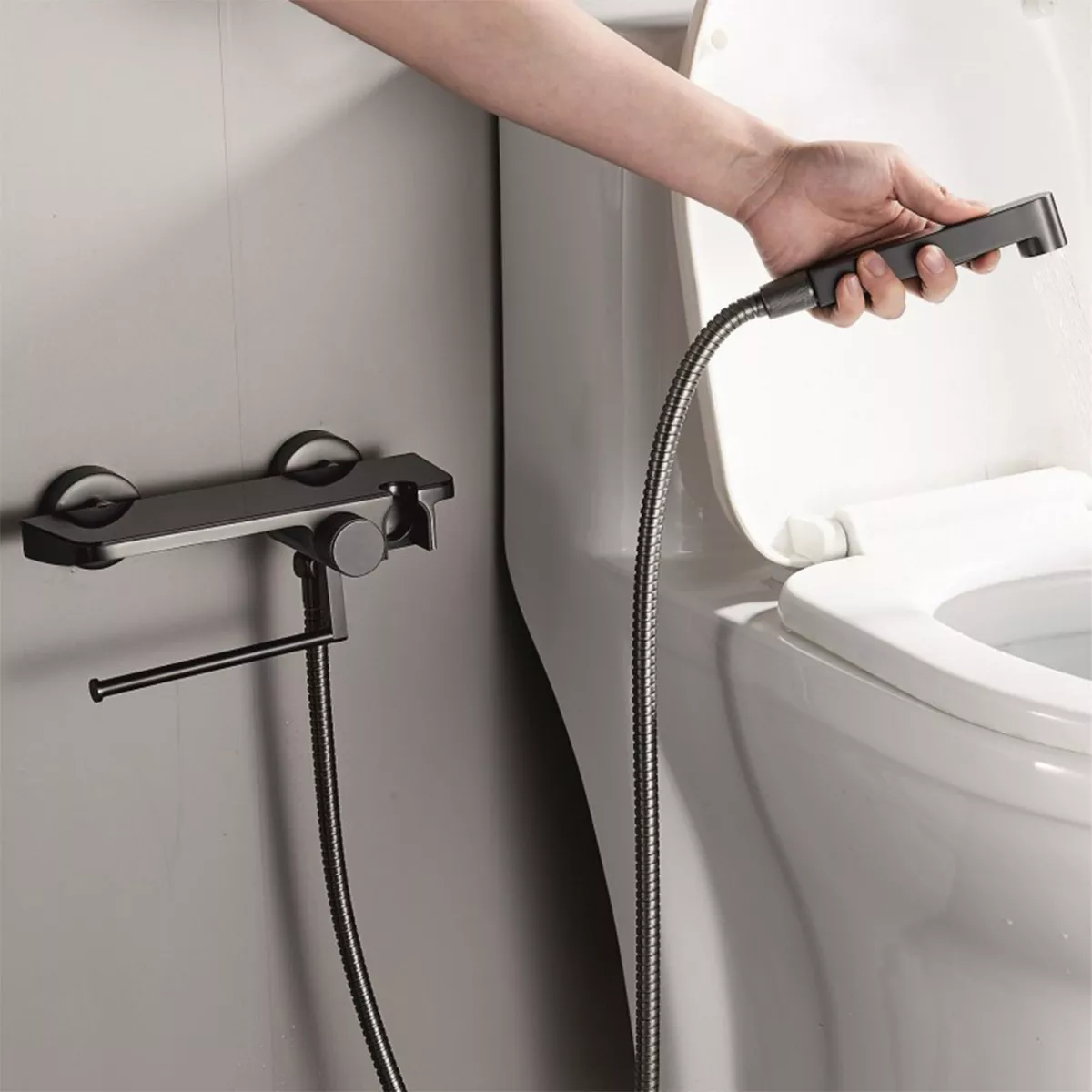 СМЕСИТЕЛ СТЕНЕН ЗА БИДЕ СЪС СЛУШАЛКА