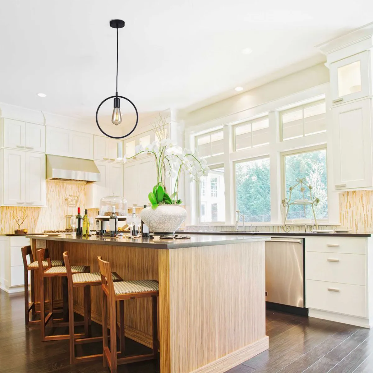 ПОЛИЛЕЙ КРЪГ ЧЕРЕН 1ХЕ27 230V SSP604 BK ELIO/  5104